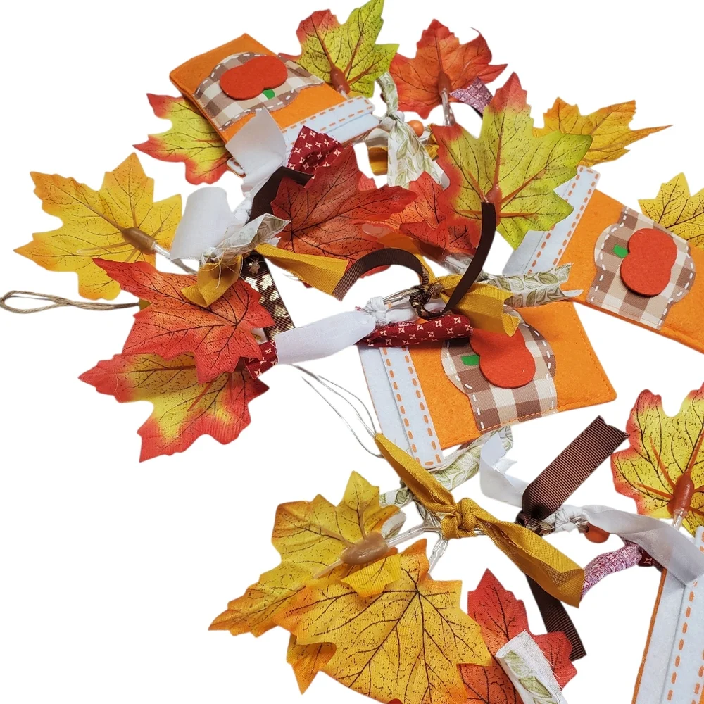 NWOT Autumn LED Lighted Garland with Latte Pumpkin Cups Banner
